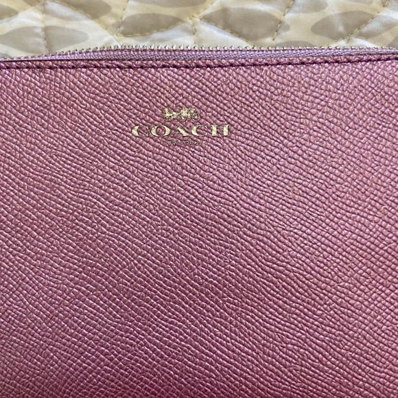 Coach metallic wristlet - like new - Picture 5 of 5